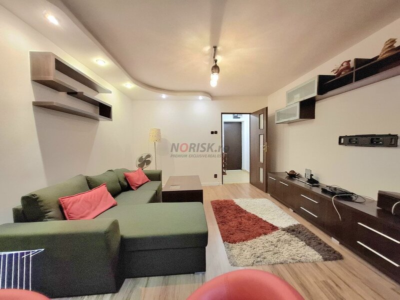 Fabrica de Gheata 2 Camere  50mp  panoramica lac  complet utilat