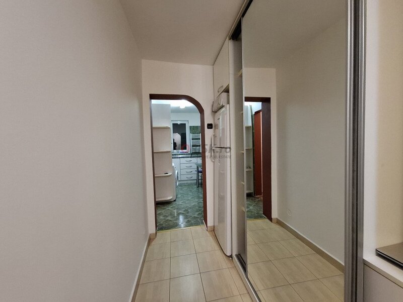 Fabrica de Gheata 2 Camere  50mp  panoramica lac  complet utilat